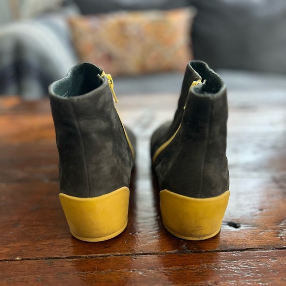 Camper Together Romain Kremer Suede Zip Up Booties - Picture 8 of 11